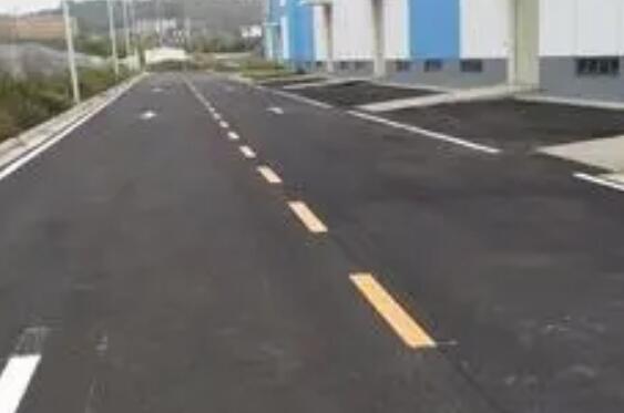合肥廠區(qū)道路劃線要求，從安全性、美觀性、環(huán)保性三個方面考慮？