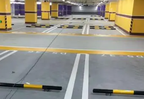 熱熔車位劃線施工工藝：提升城市停車環(huán)境質量的先進方法